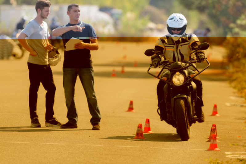 Curso de Pilotagem de Moto Parque Andreense - Curso Básico de Pilotagem de Moto