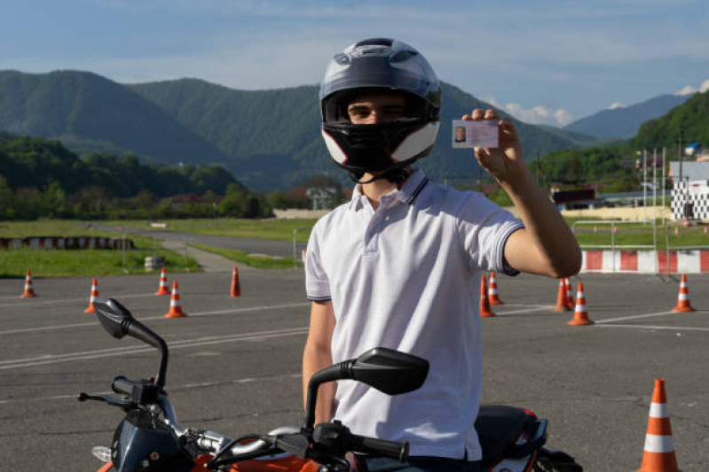 Onde Fazer Aula Prática de Pilotagem de Moto Parque São Rafael - Aula de Como Pilotar Moto