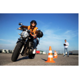 aula de pilotagem de moto para iniciantes Jardim Hercilia