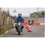 aula prática de moto para homens Vila Lutécia