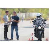 aulas de pilotagem de moto para iniciantes Vila Ema